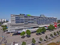 Shopping Center St. Jakob-Park – Cliquez pour agrandir l’image 2 dans une Lightbox