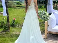 Russell's Elegance. Robe de rêve pour un jour inoubliable