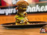 Burgers & Shakes