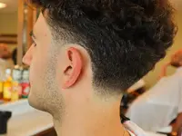 HOUSE OF CUT - Carecci