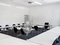 WISS Schulen für Wirtschaft Informatik Immobilien - Klicken Sie, um das Bild 10 in einer Lightbox vergrössert darzustellen