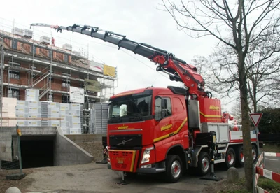 Kranwagen F1950, Kranarbeit, Arbeitskorb, Steine setzen, Montagen, Fenstermontage, bis 46 Meter