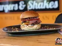 Burgers & Shakes - Klicken Sie, um das Bild 6 in einer Lightbox vergrössert darzustellen