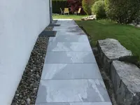 MONN KUNDENMAURER