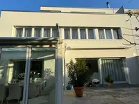 AROLEO BAU GMBH