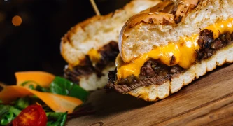 OAK WINE & GRILL