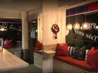 Pizzeria da Emilio/ Comestibles Etienne