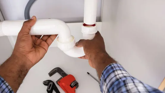 Verstopfte Rohre und Leitungen?