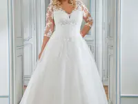 Russell's Elegance. Robe de rêve pour un jour inoubliable