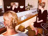 Headline Hairstyling