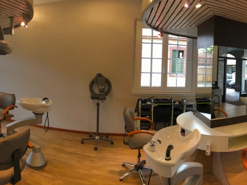 Profil Hair Coiffure - Cliccare per ingrandire l’immagine panoramica