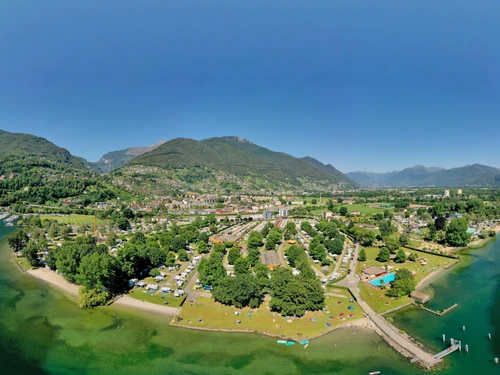 Camping Tamaro Resort - Klicken, um das Panorama Bild vergrössert darzustellen