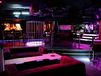 Crystal Club & Lounge | Stripclub | Tabledance | Live Shows | Nightclub