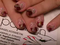 Nagelstudio Papillon GmbH - Klicken Sie, um das Bild 19 in einer Lightbox vergrössert darzustellen