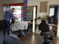 MJ Coiffeur & Barbershop – Cliquez pour agrandir l’image 2 dans une Lightbox