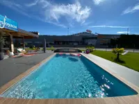 Dream Life sàrl - Piscines Desjoyaux