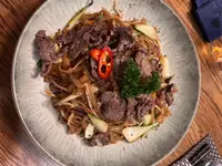 Le Petit Saigon
