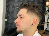 Loran Hairstyle Barber - Klicken Sie, um das Bild 3 in einer Lightbox vergrössert darzustellen