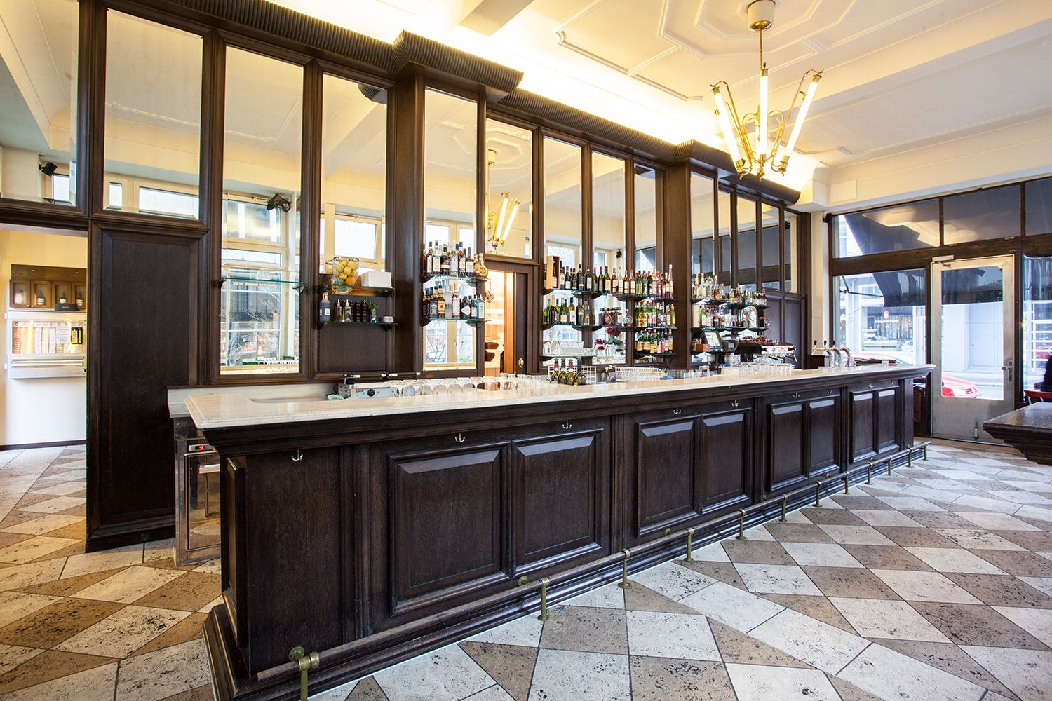 La Stanza in Zürich Adresse & Öffnungszeiten auf local.ch einsehen