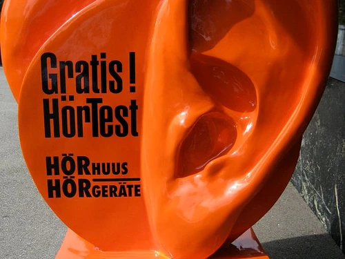 Hörhuus Hörgeräte Kahnert AG - cliccare per ingrandire l’immagine 4 in una lightbox