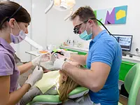 dr. med. dent. Nyffeler Tino Dr. - Studio Medico Dentistico - Klicken Sie, um das Bild 2 in einer Lightbox vergrössert darzustellen