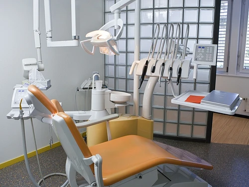 Clinique Dentaire de Genolier – Cliquez pour agrandir l’image 2 dans une Lightbox