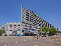 Shopping Center St. Jakob-Park – Cliquez pour agrandir l’image 3 dans une Lightbox