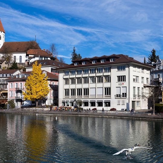 Aek Bank 1826 Bank Sparkasse In Thun Offnungszeiten Adresse