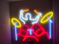 Neon Atelier Bern - Klicken Sie, um das Bild 2 in einer Lightbox vergrössert darzustellen