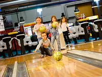 XL Bowling – click to enlarge the image 5 in a lightbox