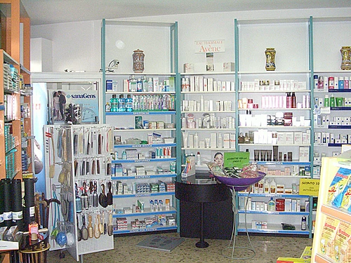 Farmacia Cassina – click to enlarge the image 2 in a lightbox