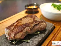 Steak House chez Steve et Arnaud – click to enlarge the image 5 in a lightbox