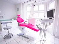Zahnarztpraxis Schifflände - Klicken Sie, um das Bild 2 in einer Lightbox vergrössert darzustellen