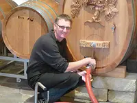 Weinbau Peter Zimmermann GmbH - Klicken Sie, um das Bild 2 in einer Lightbox vergrössert darzustellen