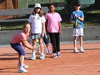 Tennisschule Güntert GmbH - Klicken Sie, um das Bild 9 in einer Lightbox vergrössert darzustellen
