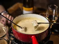 Fondue Stube Alpenclub – click to enlarge the image 3 in a lightbox