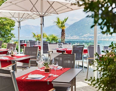 Restaurantterrasse mit Aussicht - Ascona - Locarno - Tessin