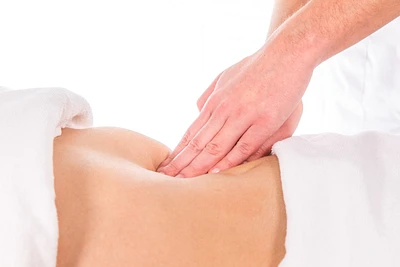 Massage abdominal asiatique
