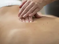 Praxis für med. Massage & Physikalische Therapie – Cliquez pour agrandir l’image 9 dans une Lightbox
