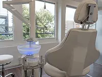 Praxis für Zahnprothetik Keller - Klicken Sie, um das Bild 4 in einer Lightbox vergrössert darzustellen