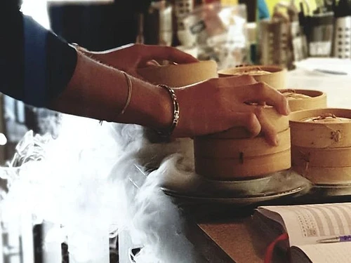 Restaurant Nua | the dumpling spirit - Klicken, um das Panorama Bild vergrössert darzustellen