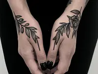 PiiNK Tattoo & Piercing - Klicken Sie, um das Bild 7 in einer Lightbox vergrössert darzustellen