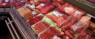 Unser Fleisch stammt von Bauernbetrieben aus der Region
