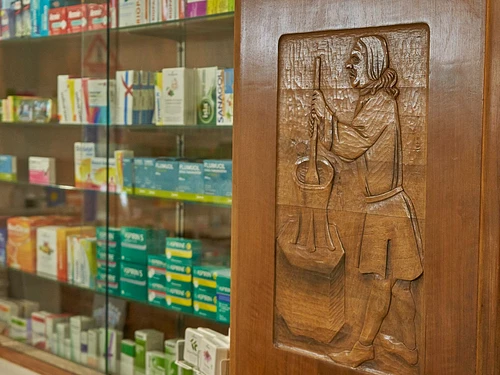 Farmacia del Lago – click to enlarge the image 6 in a lightbox