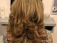 Coiffeur-Schule Hairstyling – click to enlarge the image 2 in a lightbox