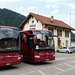 Rheintal Reisen Sieber, Diepoldsau - unsere beiden Mercedes-Benz Tourismo im Welschlandlager (Bahnhof Noiraigue)