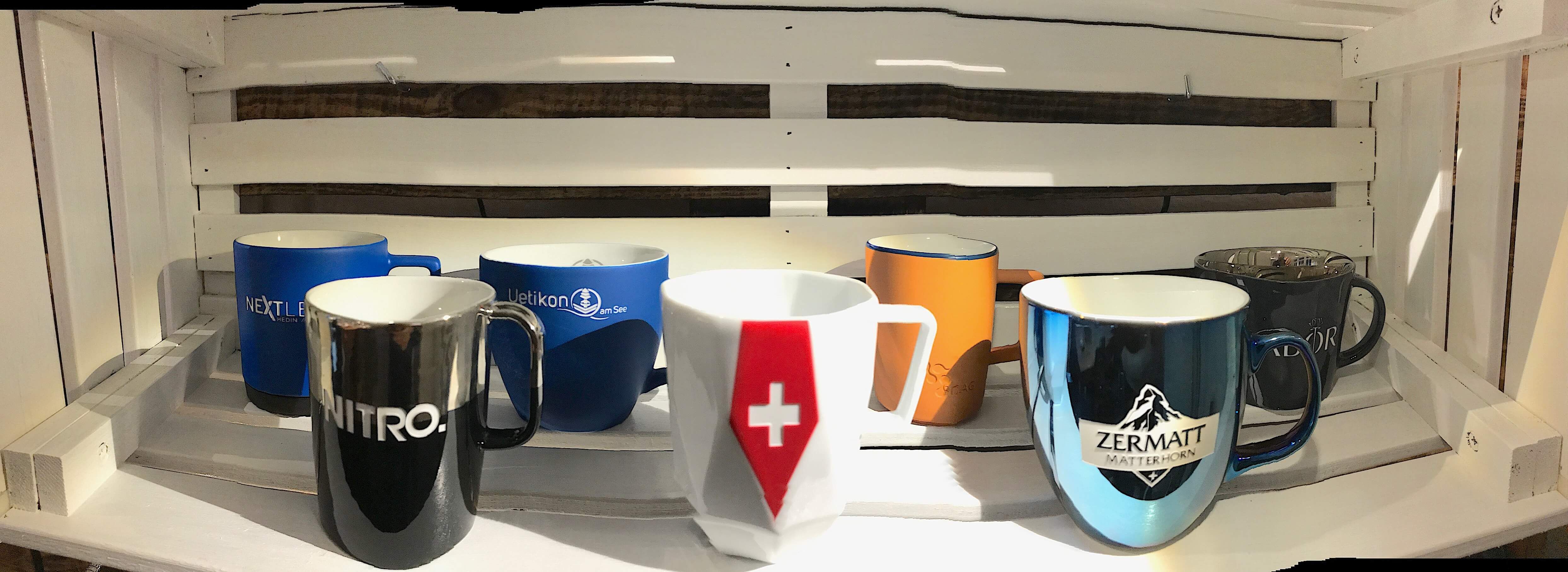 Veredelte Mugs und Tassen. Alles ist möglich. Genial der Flüssigmetall-Effekt.