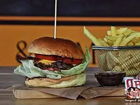 Burgers & Shakes – click to enlarge the image 9 in a lightbox