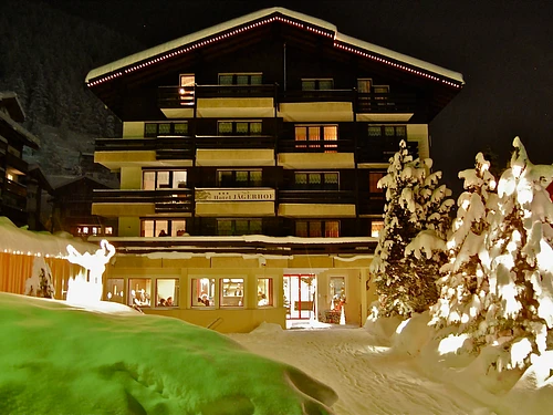 Hotel-Garni Jägerhof – click to enlarge the image 2 in a lightbox