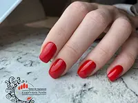 Eugénia's Nails – click to enlarge the image 1 in a lightbox